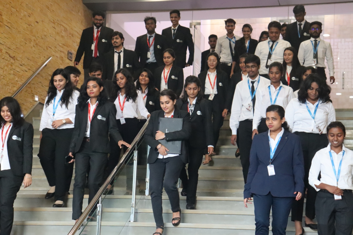 Students at GIBS Business School Bangalore 6